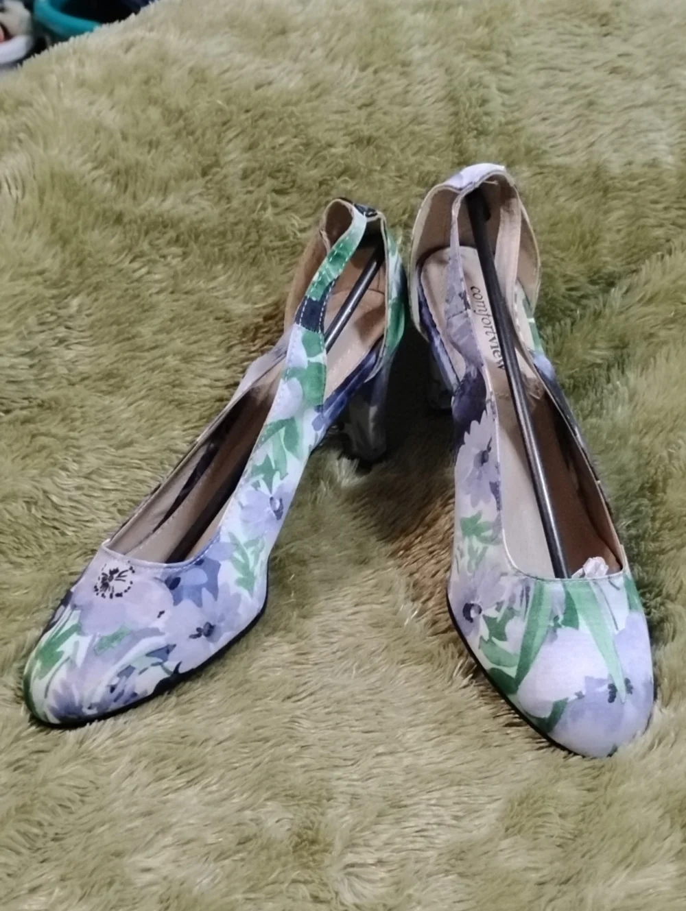 comfortview Lavender Floral Slingback Heels with Green Accents
